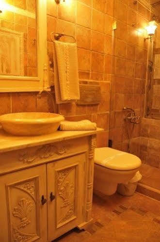 Ziyabey Konagi Hotel Ayvalı Buitenkant foto